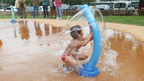 Inauguración del parque de juegos de agua de Pontevedra