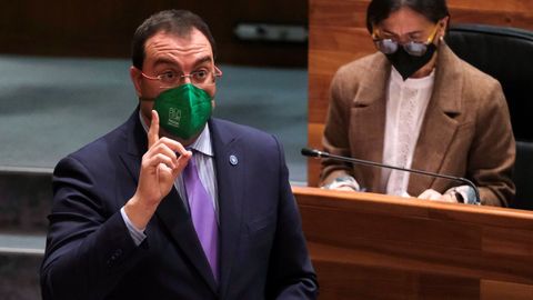 El presidente del Principado de Asturias, Adri�n Barb�n