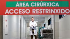 Bruno Gago, jefe de servicio de cirug�a pl�stica del hospital Alvaro Cunqueiro de Vigo
