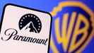 Los logos de Paramount y Warner Bross.