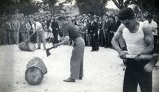Concurso nas festas de San Isidro no adro de San Marti�o, 1952 <span lang= es-es >. </span>
