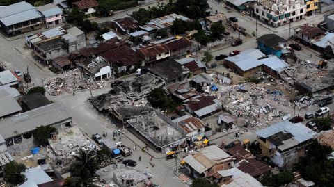 Foto de archivo de algunos de los edificios afectados por el terremoto del mes de abril en Ecuador