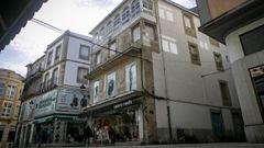 Cada piso tiene una superficie de 84 metros cuadrados. 