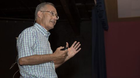 Conferencia del doctor Ángel Carracedo