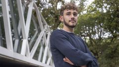 El joven compostelano regresar� a Holanda para completar su formaci�n en ingenier�a aeroespacial