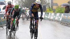 �scar Fuentes, poco antes de llegar a la l�nea de meta