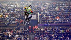 Las motos vuelan en el Coliseum