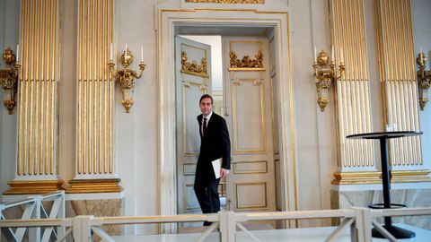 Momento en el que Mats Malm, secretario permanente de la Academia Sueca, anuncia la concesi�n del Nobel a Gurnah.
