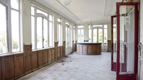 Una de las galerías de madera del primer piso del pazo de Lourizán