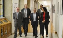Luis Menor recibi� a Manuel Reigosa y a los responsables del campus ourensano