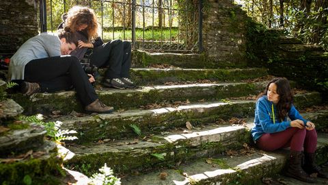 Diana Toucedo e a directora de fotografa, Lara Vilanova, nunha imaxe da rodaxe coa actriz Alba Arias