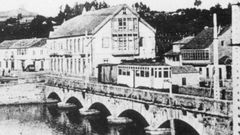 Foto de archivo del tranv�a a su paso por A Ramallosa
