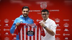 Mauro P�rez, a la derecha en una presentaci�n en Lugo