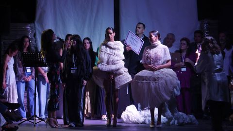 Paloma Lago anuncia la ganadora en la gala celebrada ayer