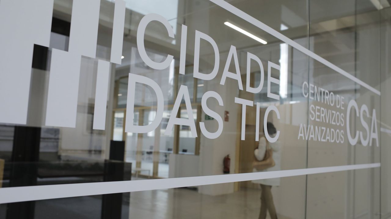 El Parlamento apoya la creación en A Coruña del centro europeo de I+D+i en recursos humanos