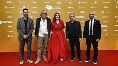 El director del festival, �scar Doviso; los premiados ?Jos� Manuel Lorenzo, Ux�a Blanco y Javier Guti�rrez? y Marcos V�zquez. 