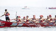 La trainera boirense, en la regata de Guetaria.