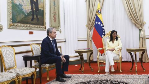 Reuni�n del expresidente Jos� Luis Rodr�guez Zapatero con la presidenta encargada de Venezuela Delcy Rodr�guez el pasado mes de febrero en el Palacio de Miraflores