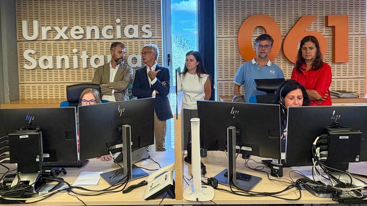 Visita a la base estradense del 061