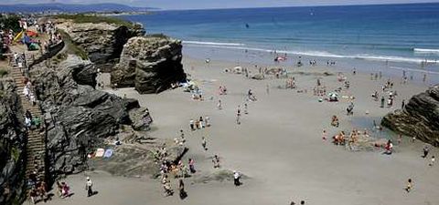 La playa de As Catedrais es uno de los reclamos tur�sticos que tiene la comarca, y el segundo espacio m�s visitado de Galicia.