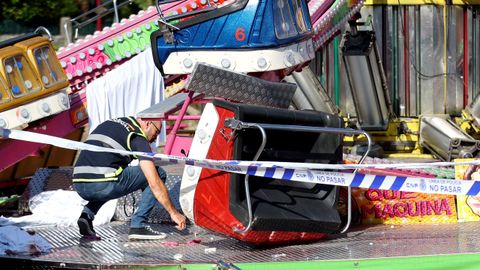 Un polica investiga la atraccin de El Saltamontes, en Matam