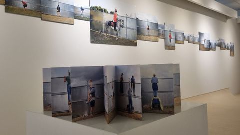 Exposici�n de fotograf�a  Do, Re, Mi, Fa, Sol, La, Si , de Tono Arias, en la Sala Alterarte del campus de Ourense.