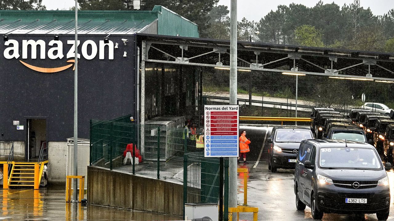 Los trabajadores de Amazon convocan una huelga en el centro de O Porriño la víspera de Nochebuena