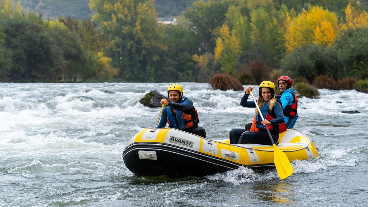 El «team building» en Galicia o el ocio con los compañeros de trabajo: adrenalina para hacer equipo (hasta con el jefe)