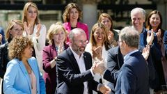 El presidente del Partido Popular Europeo, Manfred Weber, en un acto de campaa de las elecciones europeas junto a su homlogo del PP, Alberto Nez Feijoo.