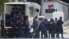 Integrantes del Cuerpo de Polic�a Nacional Bolivariana se desplegaron este jueves en la prisi�n de El Helicoide, el centro de torturas que alberga a presos pol�ticos. 