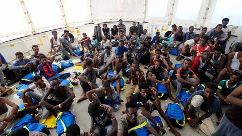 Inmigrantes rescatados por el buque Aquarius
