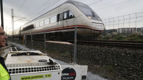El empalme con el eje atl�ntico, a la altura del pol�gono de V�o, es una infraestructura clave para la conexi�n ferroviaria de Langosteira
