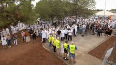 La Junta del Personal del hospital La Plana en una concentraci�n para mostrar apoyo al personal sanitario que atiende con ozonoterapia al paciente con covid-19 en estado cr�tico y mostrar su rechazo al dictamen judicial que los obliga a hacerlo