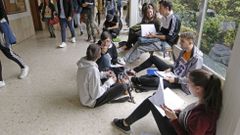 El ministerio recomienda limitar las aglomeraciones en los descansos; la CIUG ha reorganizado el horario de las pruebas precisamente por eso