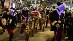 El trineo de Pap� Noel lleg� tirado por renos a Ourense.