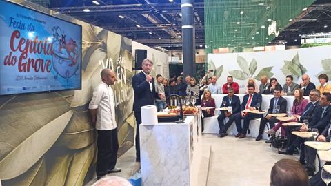 El alcalde do Grove en la edici&oacute;n anterior de Fitur