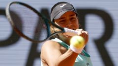 Jessica Bouzas, durante un partido en Roland Garros el mes pasado