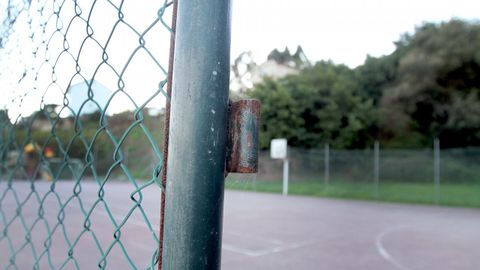 As� est� el entorno de las pistas polideportivas de A Canteira