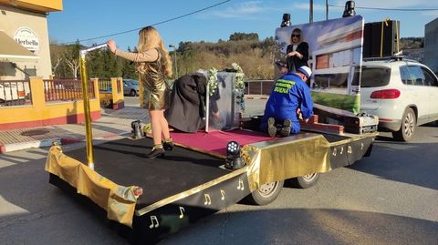 Uno de los montajes que concursaron en el desfile de A Pobra