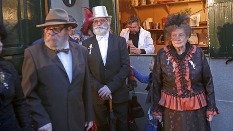 Carnaval de Pontevedra. Presentacin del loro Ravachol