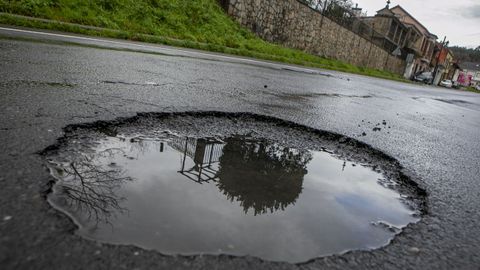 Bache en A Rasa, en la AC-311 de Noia.