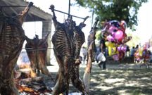En la parroquia estradense de Loimil se asar�n desde primera hora los corderos al espeto. 