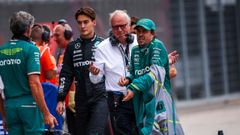 Fernando Alonso.Fernando Alonso y sus ingenieros de Aston Martin