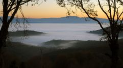 Mares de niebla sobre el valle en los �ltimos d�as del 2016
