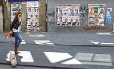 Es de prever que en las pr�ximas semanas ir�n desapareciendo los carteles electorales de las calles. 