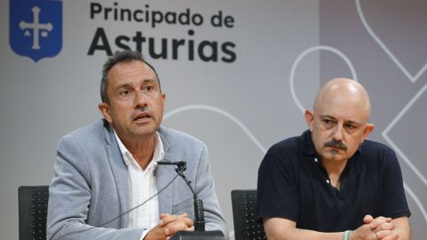 El consejero de Ordenaci�n de Territorio, Urbanismo, Vivienda y Derechos Ciudadanos, Ovidio Zapico junto al director general de Consumo, Faustino Zapico
