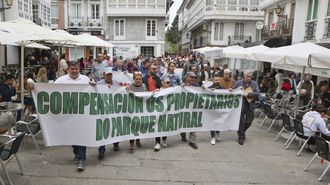 Protesta de los propietarios en la plaza Real de Pontedeume, en 2023