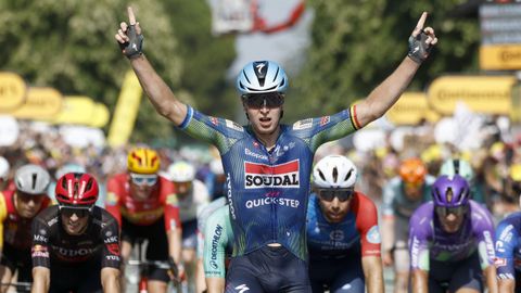 El ciclista belga Tim Merlier, del Soudal Quick-Step, en el momento de ganar la octava etapa del Tour de Francia.