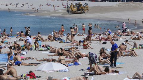 JORNADA DE PLAYA EN RIAZOR  