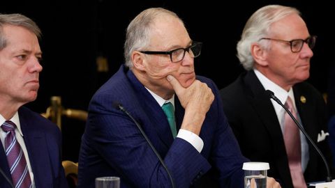En el centro, Jay Inslee en la Casa Blanca.